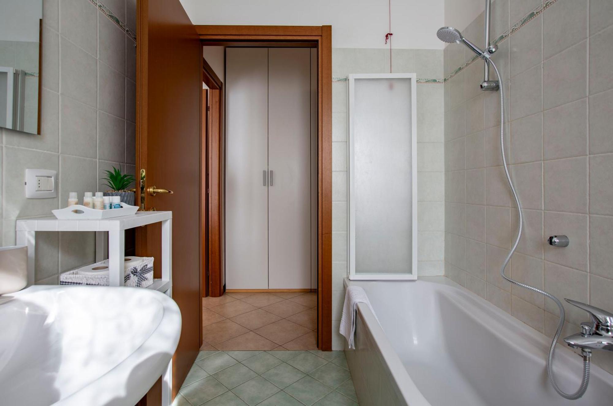 Como Lake - Lakeside Bliss Mandello del Lario Exterior foto